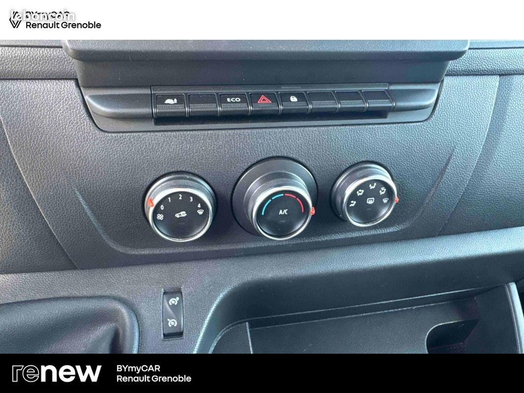 Renault master fgn trac f3500 l2h2 blue dci 135 confort (image 17)