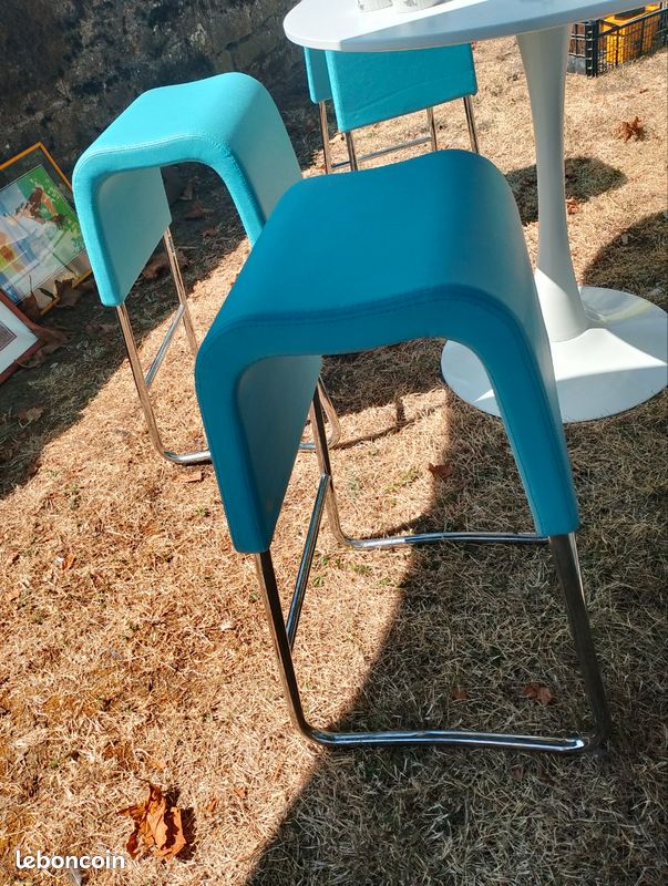 Table pied tulipe et 4 chaises semi haute (image 2)