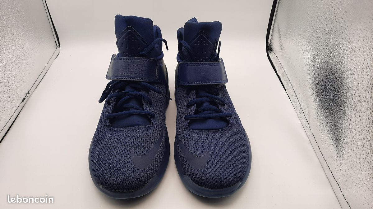 Nike Kwazi Mid Taille 42,5 (image 3)