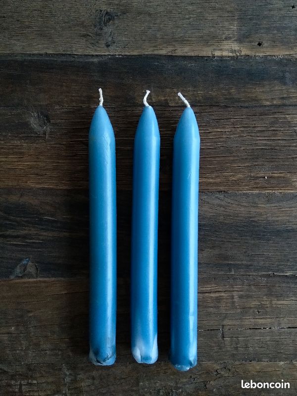 Bougies bleu ciel 19cm (image 1)