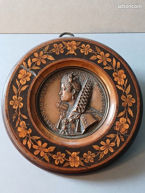 Médaille portrait femme XVIIème (image 1)