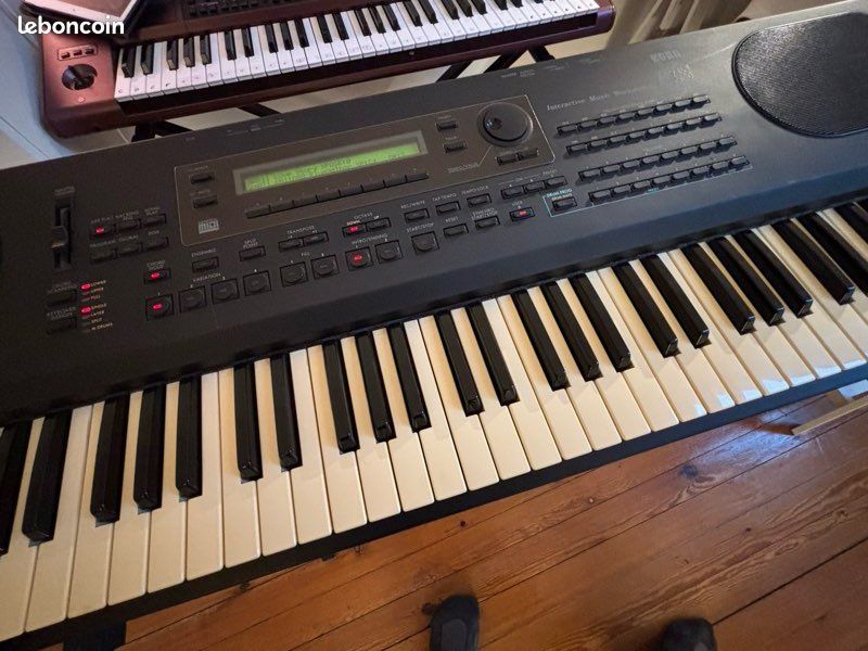Synthétiseur KORG i4S (image 1)