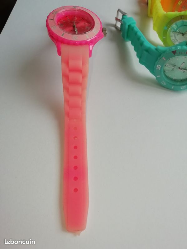 Montre neuve + pile neuve (image 4)