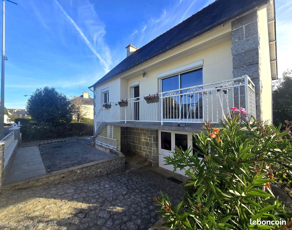 Maison 4 pièces 132 m² · à Plémet · 132 m² · 136 500 €