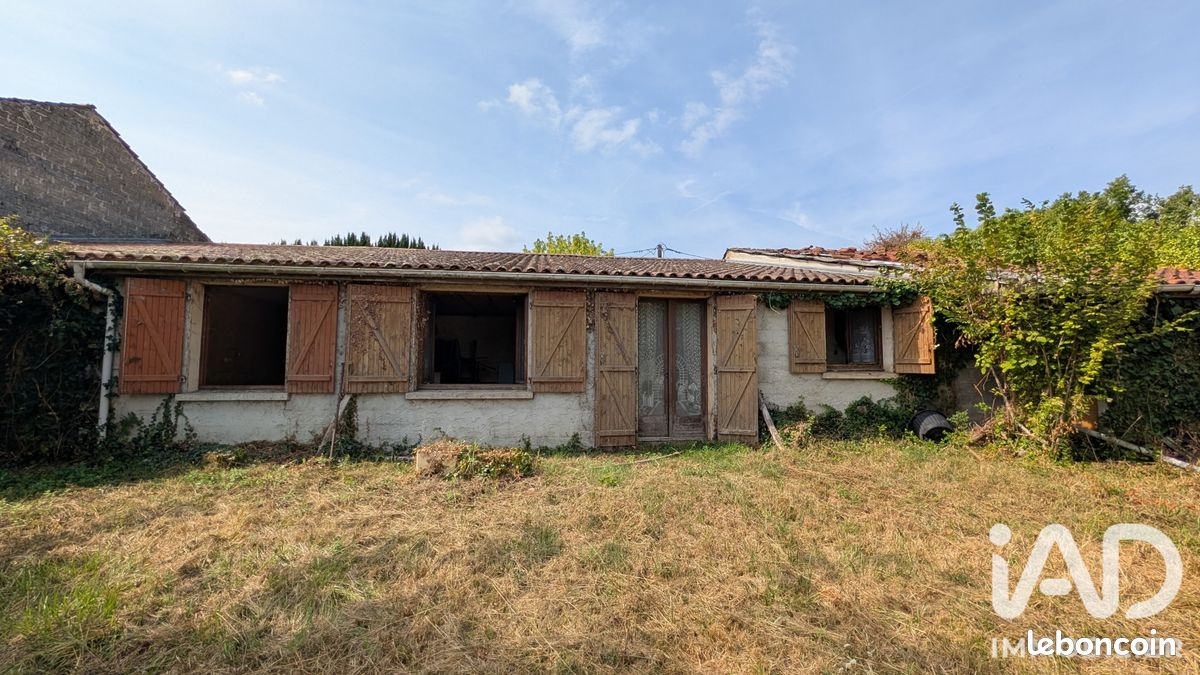 Maison 4 pièces 95 m² · à Donnezac · 95 m² · 68 800 €