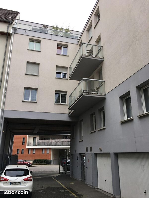 Parking 12 m² · à Strasbourg · 12 m² · 91 €