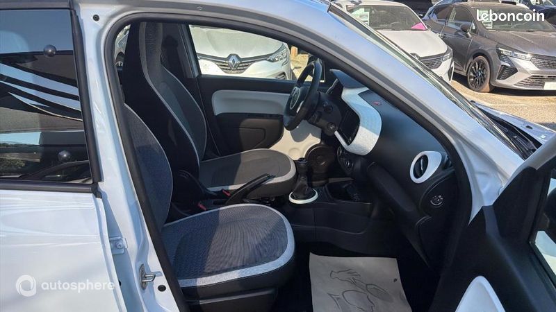Renault Twingo 1.0 SCe 65ch Zen - 21MY (image 15)
