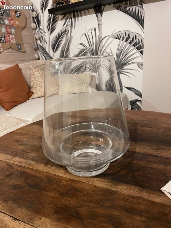 Vase transparent (image 3)