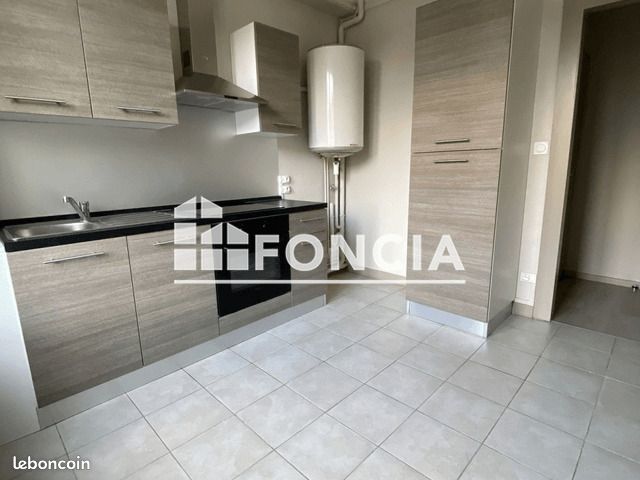 Appartement 2 pièces 43 m² · à Charleville-Mézières · 43 m² · 550 €