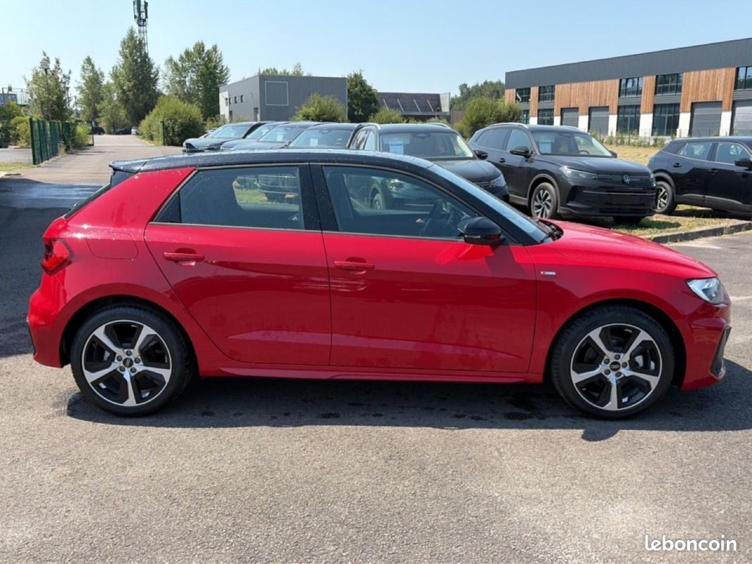 AUDI A1 SPORTBACK 30 tfsi 116 s line s tronic 7 (image 4)