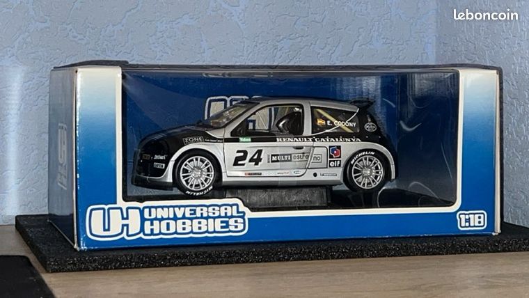 Renault Sport Clio Trophy N°2 Rangoni 1/18 Universal Hobbies Jaune