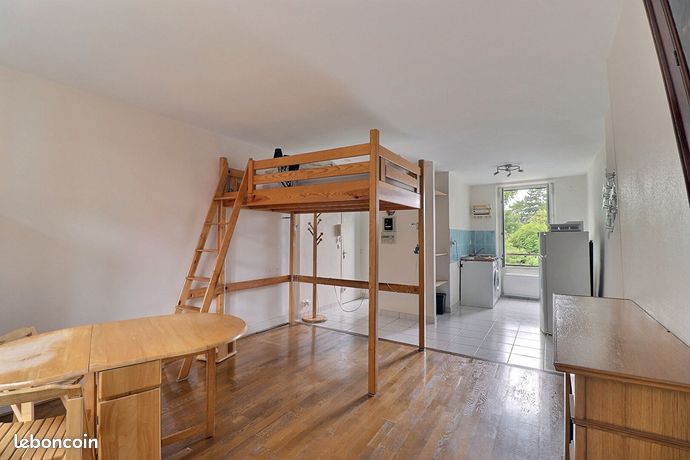 Studio 1 pièce 31 m²