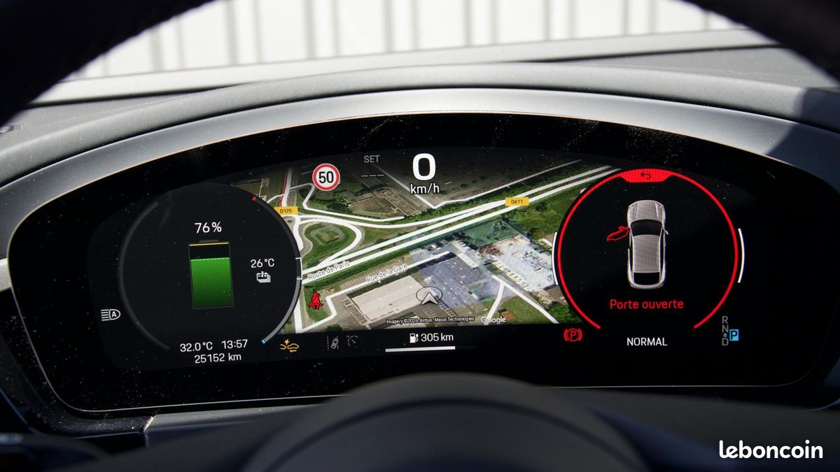 PORSCHE MACAN 4 - 100% Electric - 408 CH - Autonomie 611 km (image 20)