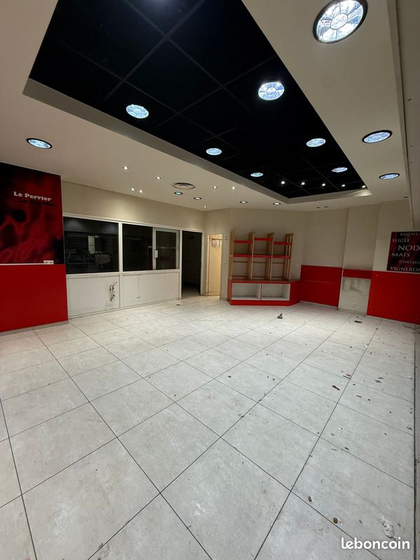 Local d'activité 426 m² (image 1)