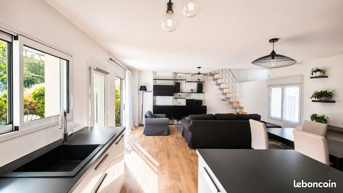 Maison 5 pièces 130 m² · à Saint-Père-en-Retz · 130 m² · 383 500 €