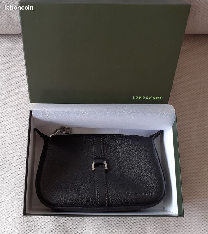 Pochette LONGCHAMP - NEUVE (image 1)
