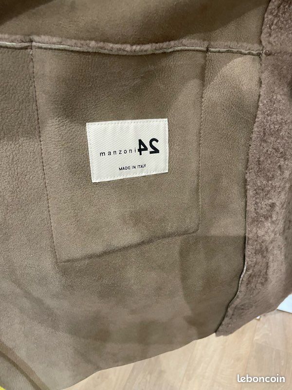 Manteau en fourrure avec une capuche en laine Manzoni 24 (image 12)