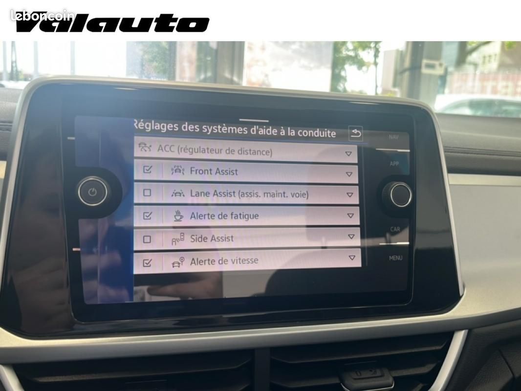 Volkswagen T-Roc CAB FL 1.5 TSI 150 CH DSG7 STYLE (image 26)