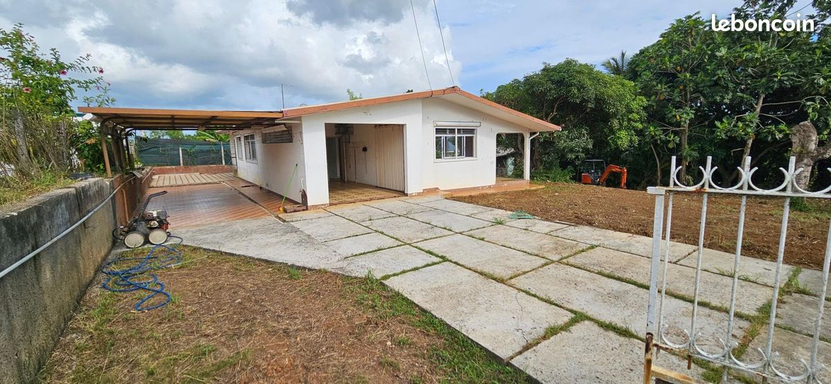 Maison 3 pièces 96 m² · à Lamentin · 96 m² · 260 000 €