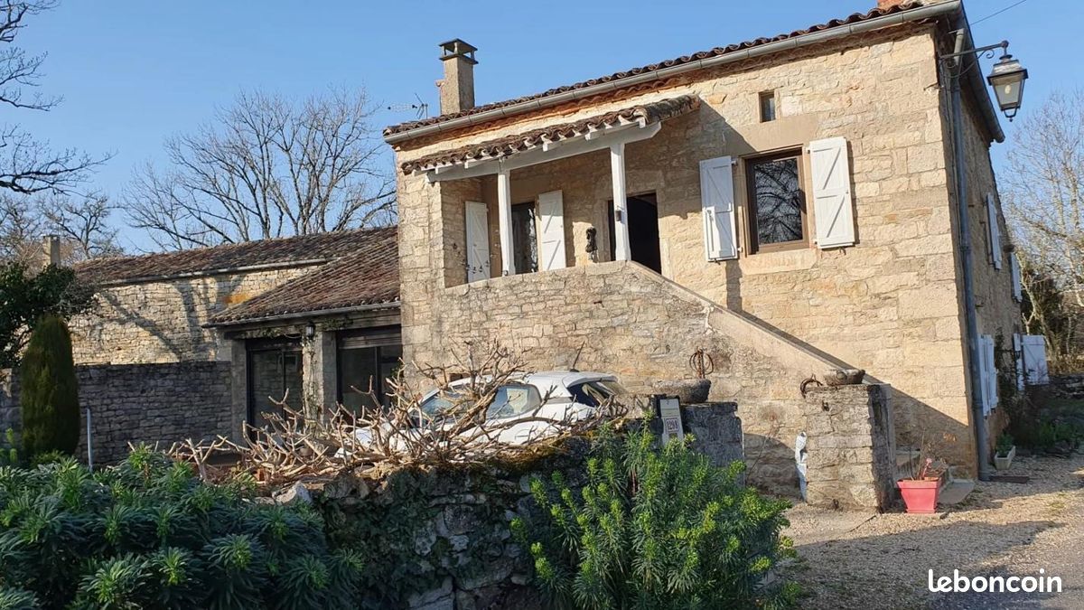 Maison 228 m² · à Saint-Antonin-Noble-Val · 228 m² · 399 000 €