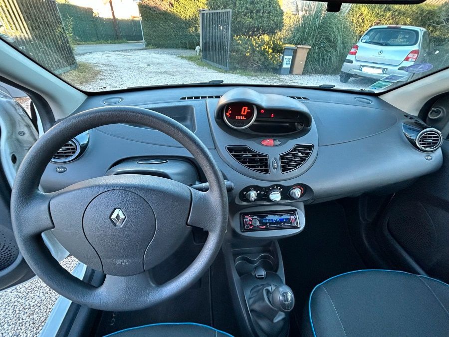 RENAULT TWINGO II 1.2 LEV 16V 75 ECO2 LIFE • Bony Automobiles