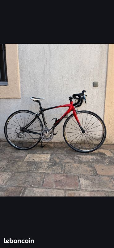 Vends vélo de route tout carbone GIANT Scrc2 (image 7)