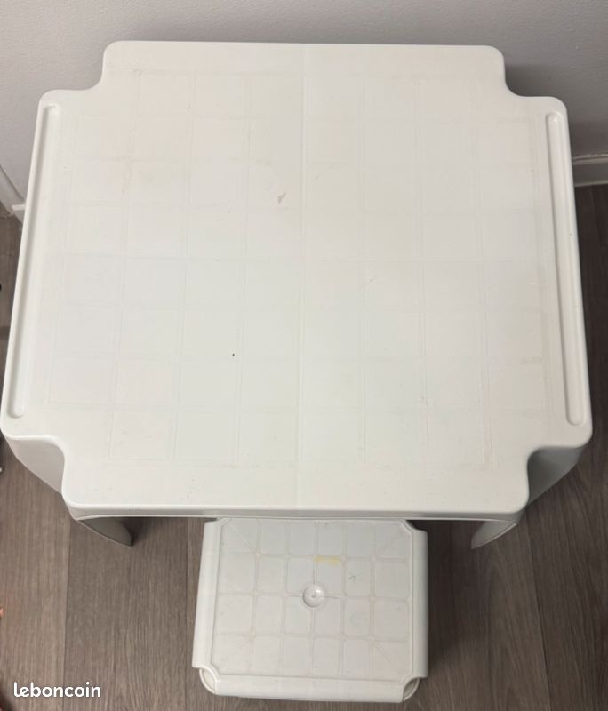 Table basse en plastique blanc - meuble -support (image 2)