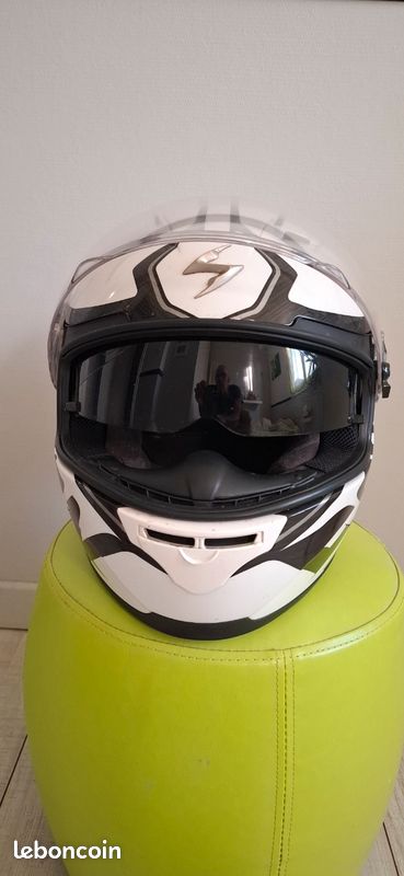 Casque intégral Scorpion (image 2)