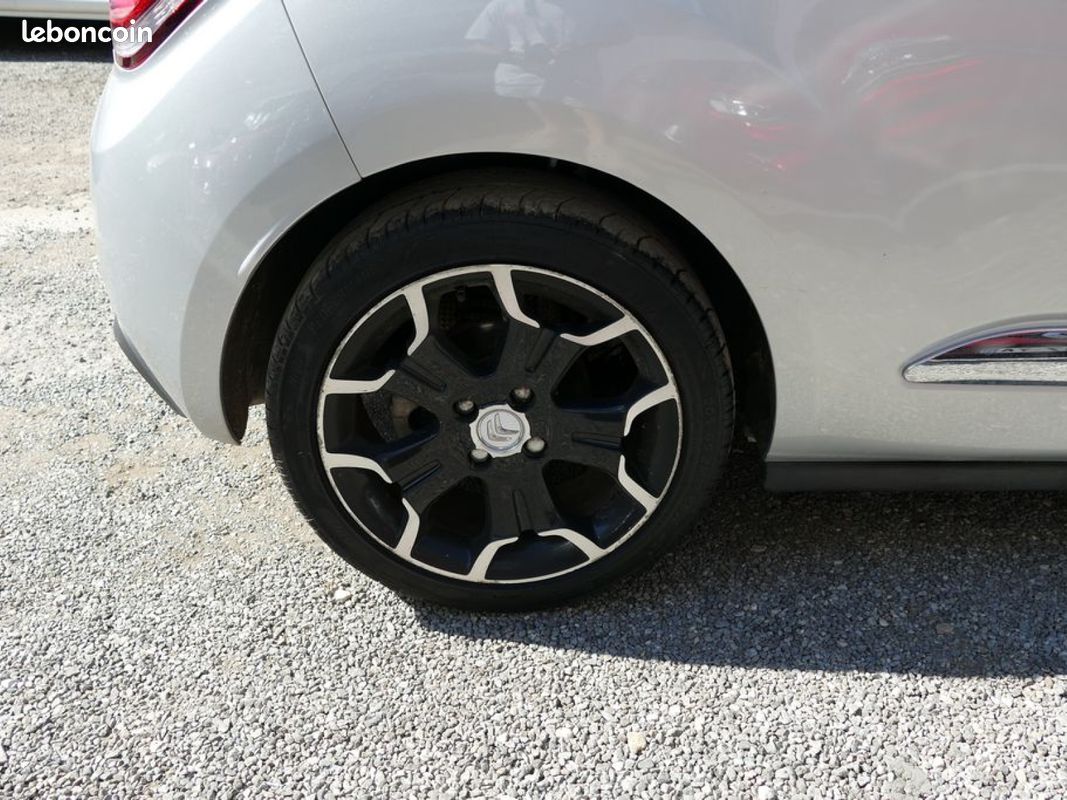 Citroen ds3 cabriolet 1.6 e-hdi 90 so chic etg6 (image 7)