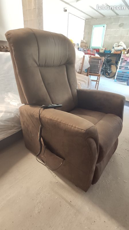 Fauteuil releveur électrique (image 4)