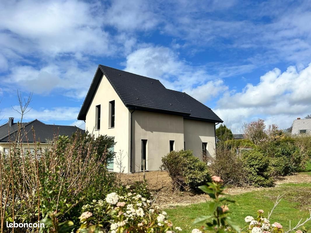 Maison 5 pièces 125 m² · à Isneauville · 125 m² · 479 000 €