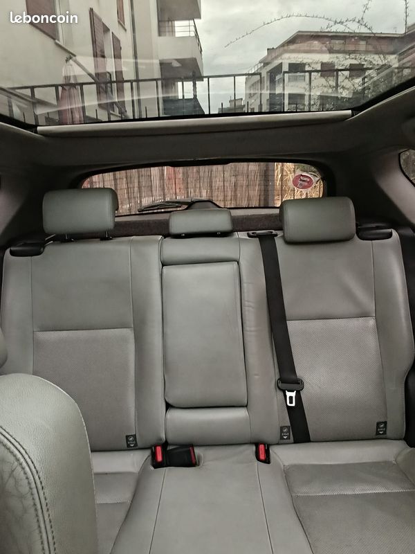 Toyota Auris 2013 (image 1)