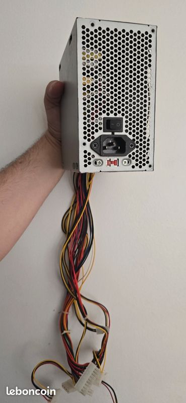 Alimentation PC Trust 420W - Modèle 14995-02 - ATX - Connecteurs SATA/Molex