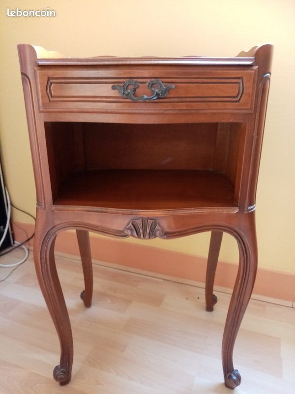Table de nuit (image 1)