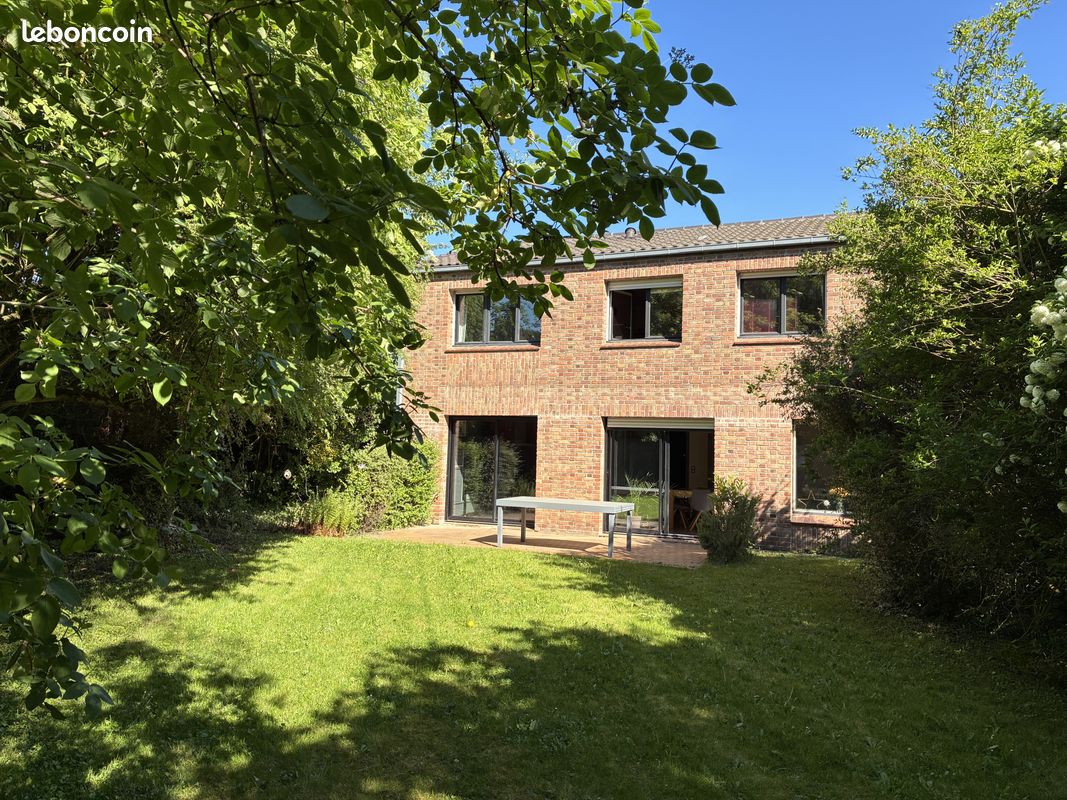 Maison 5 pièces 128 m² · à Villeneuve-d'Ascq · 128 m² · 550 000 €
