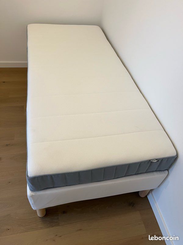 Lit / sommier tapissier et matelas neufs IKEA (image 3)