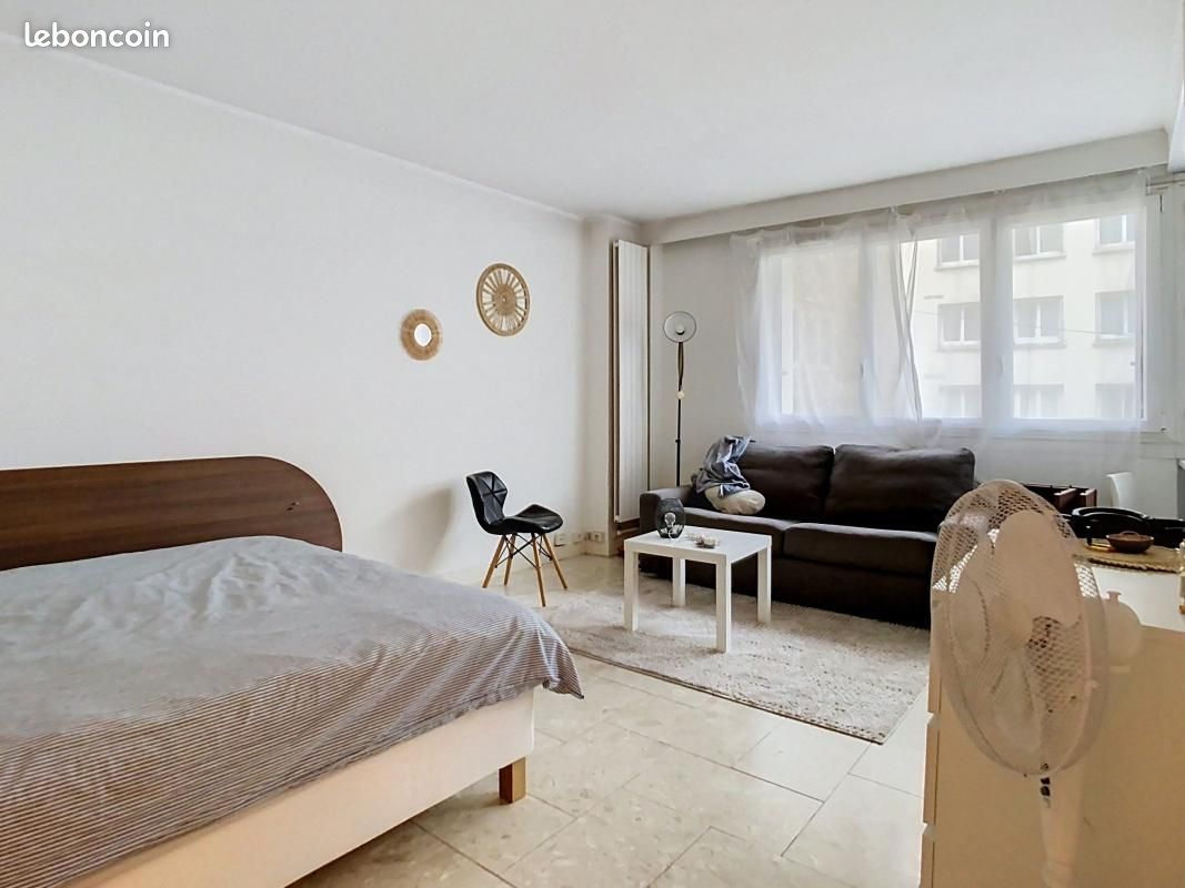 Appartement 1 pièce 27 m² · à Issy-les-Moulineaux · 27 m² · 189 000 €