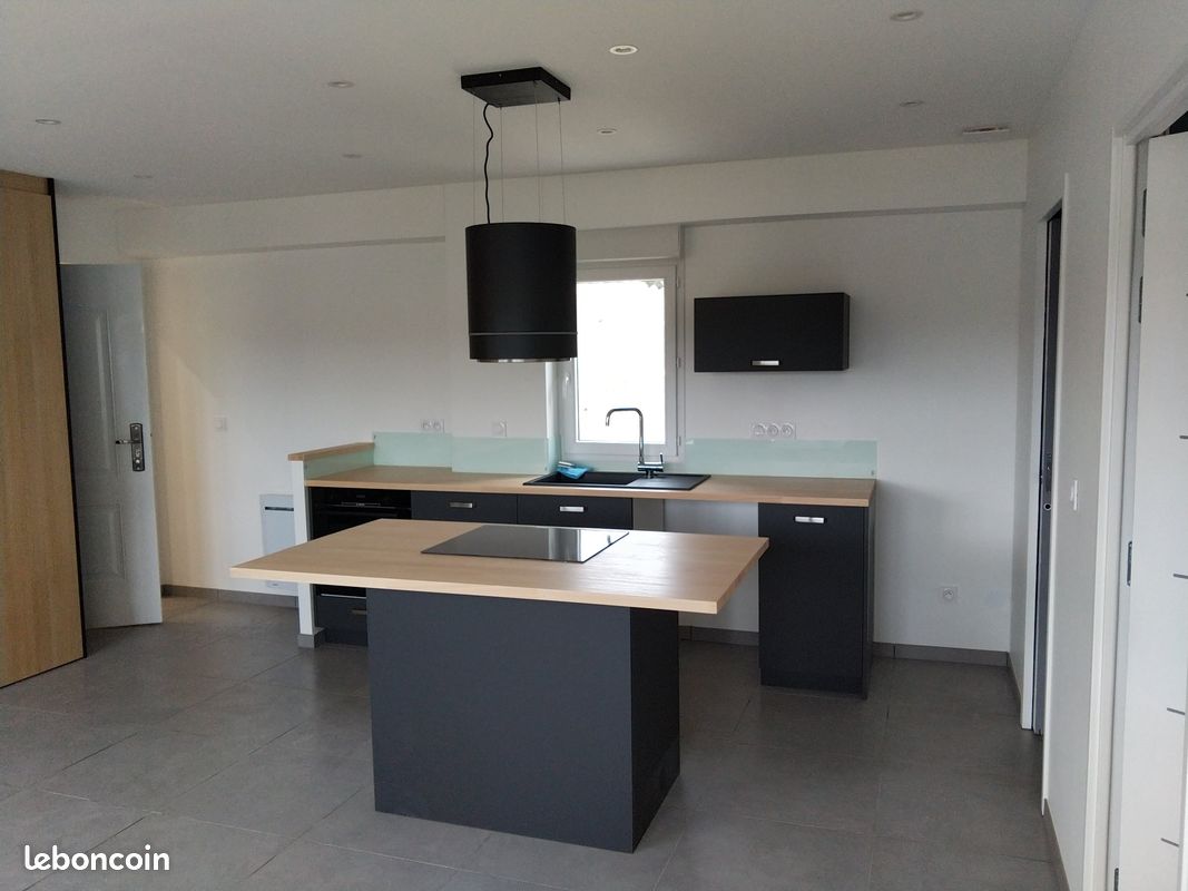 Appartement 2 pièces 42 m² · à Les Abrets en Dauphiné · 42 m² · 650 €/mois