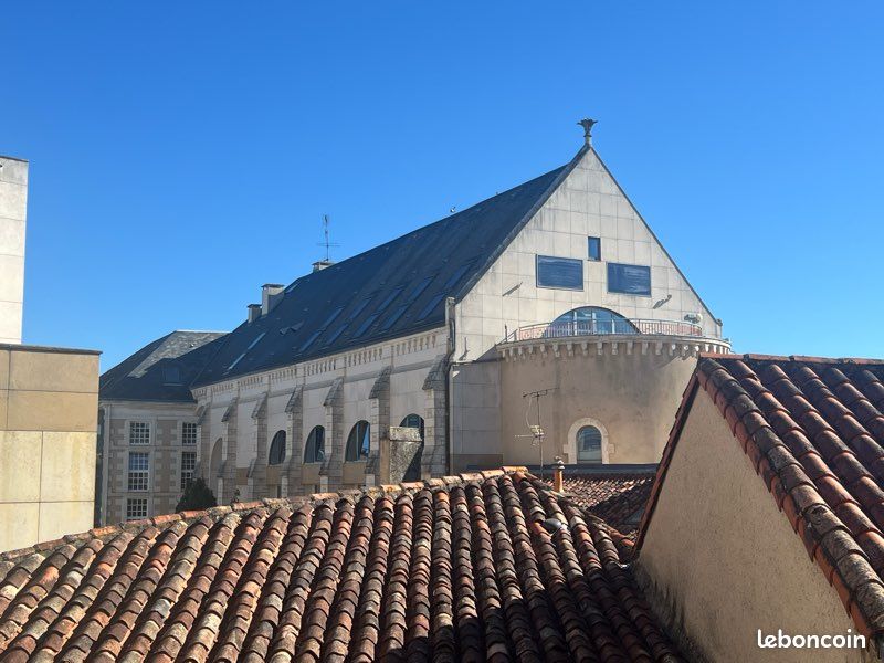 Appartement 1 pièce 13 m² · à Poitiers · 13 m² · 400 €/mois