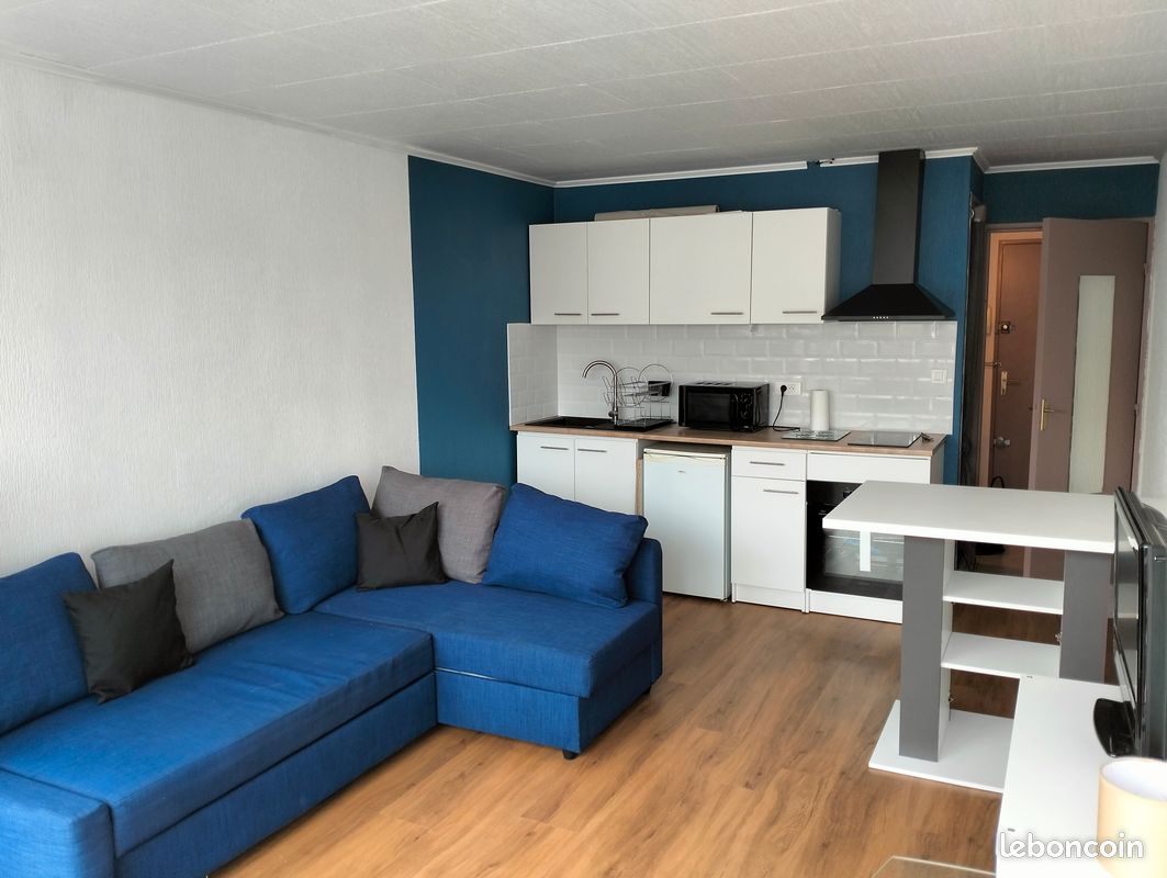 Appartement 1 pièce 25 m² · à Nîmes · 25 m² · 460 €