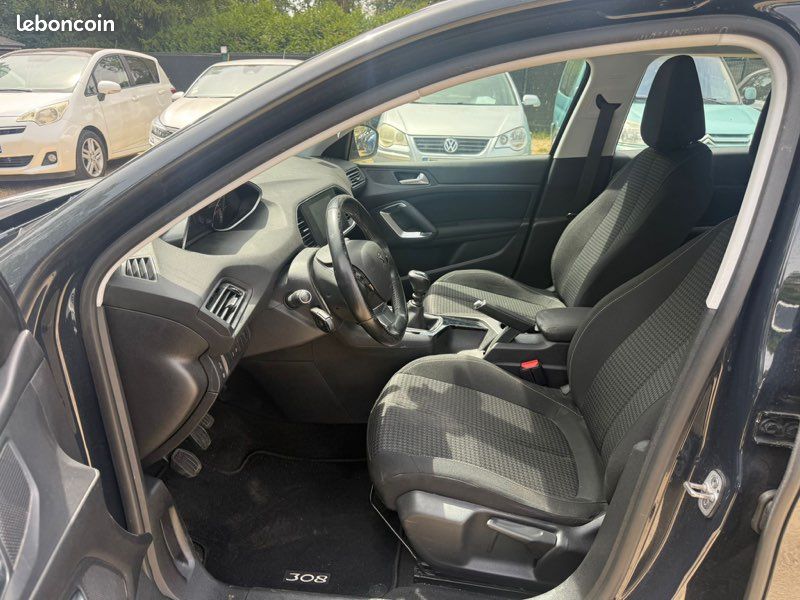 PEUGEOT 308 SW Phase II 1.5 BlueHDi 130 cv (image 3)