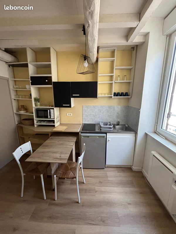 Appartement 1 pièce 25 m² · à Nîmes · 25 m² · 490 €/mois