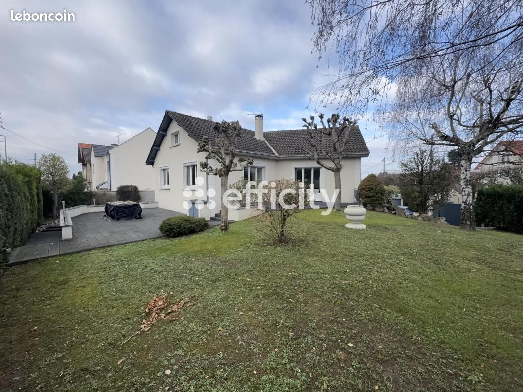 Maison 6 pièces 157 m² · à Champs-sur-Marne · 157 m² · 499 000 €
