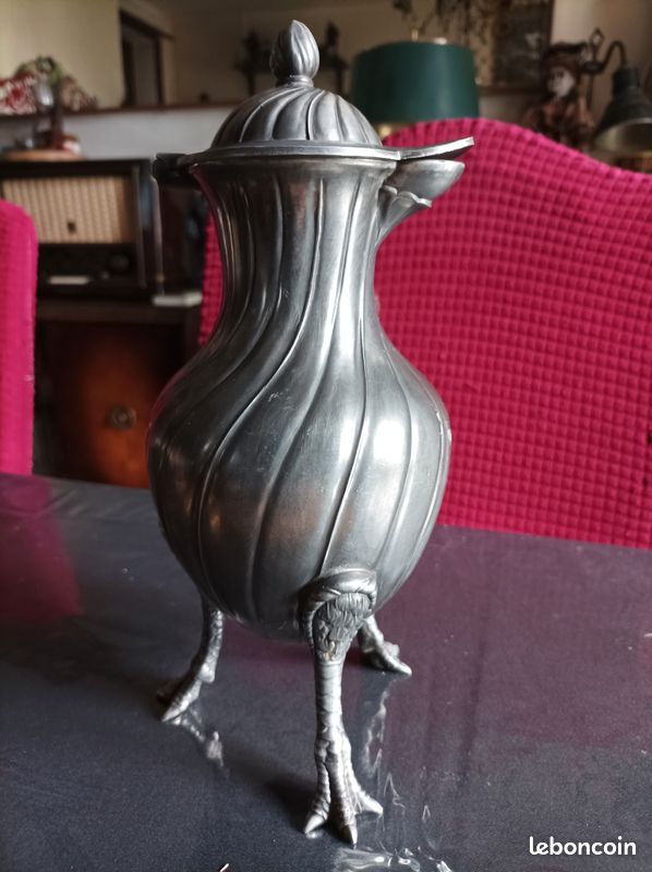 Chocolatière en etain - pattes de poules (image 3)