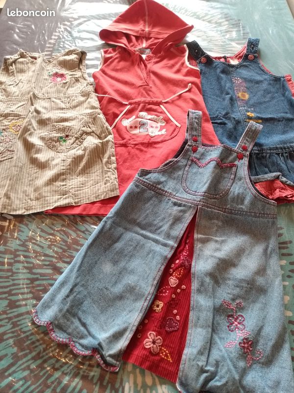 Lot 4 robes automne 24 mois (image 1)