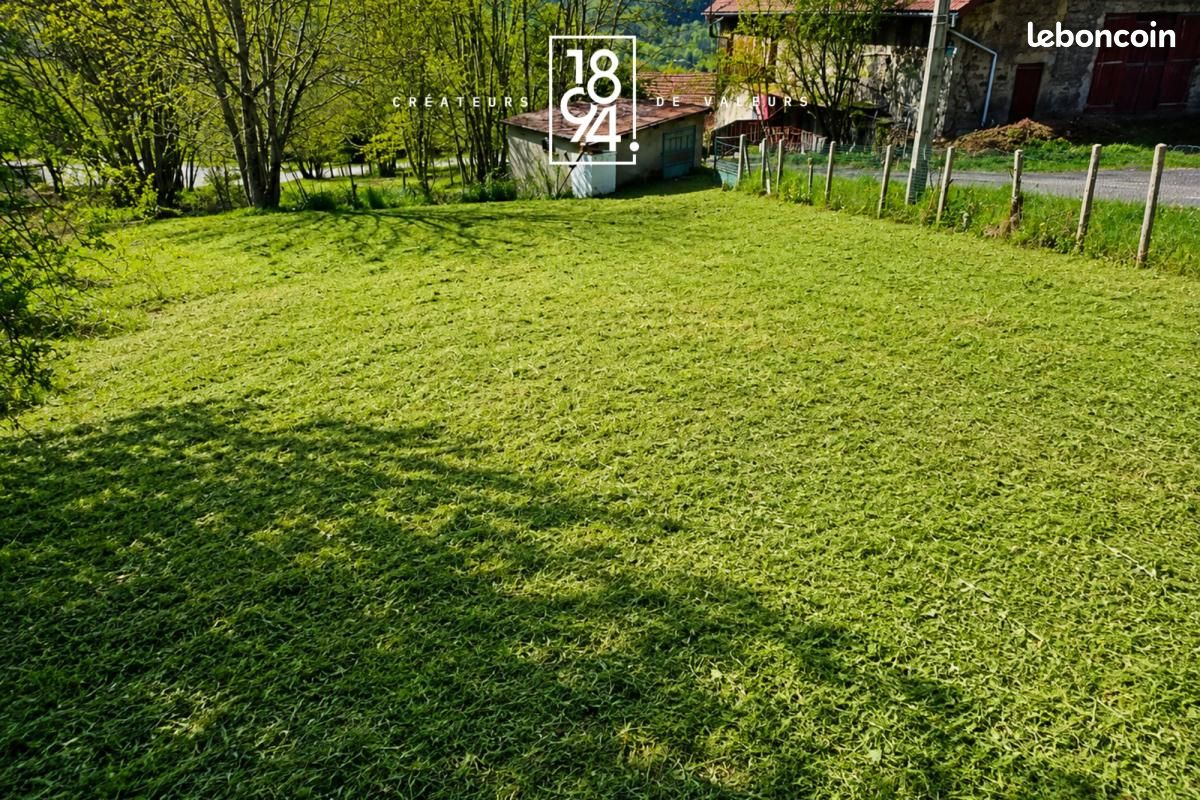 Terrain 233 m² · à La Motte-d'Aveillans · 40 000 €
