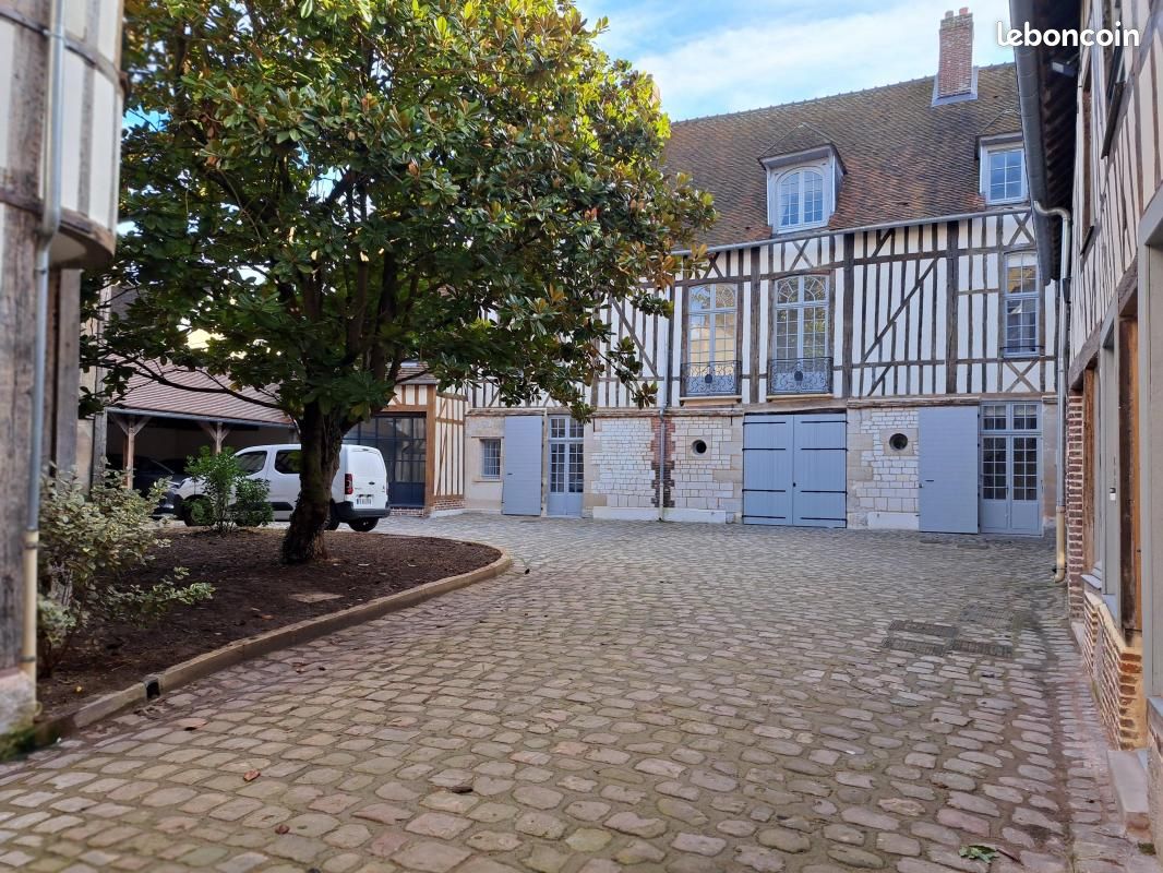 Appartement 4 pièces 70 m² · à Beauvais · 70 m² · 1 000 €