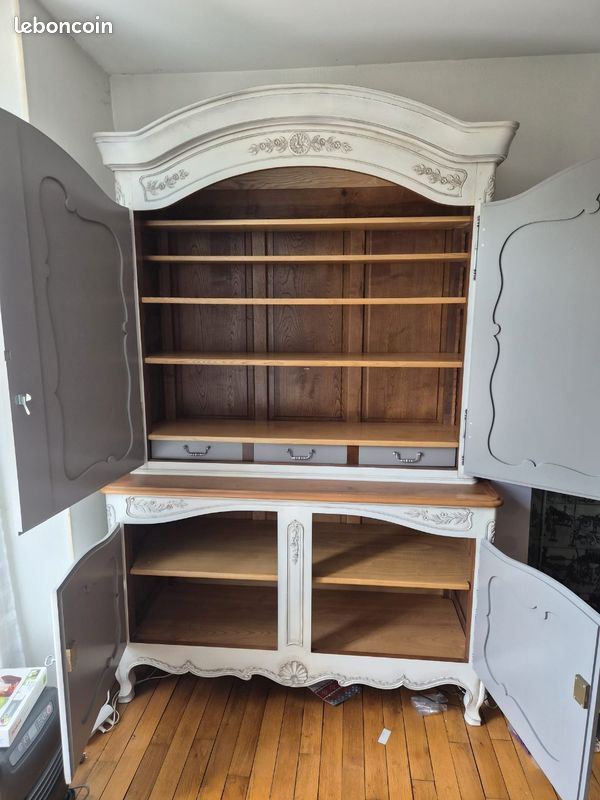 Meuble bois massif
Mesure Hauteur 2,38 m Largeur 1,55 m. Profondeur 62.5 cm
Pris négociable
A venir chercher sur place (image 7)