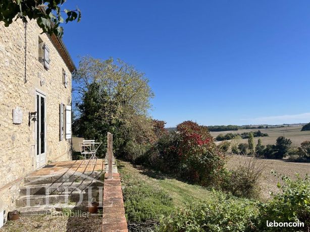 Maison 4 pièces 196 m²