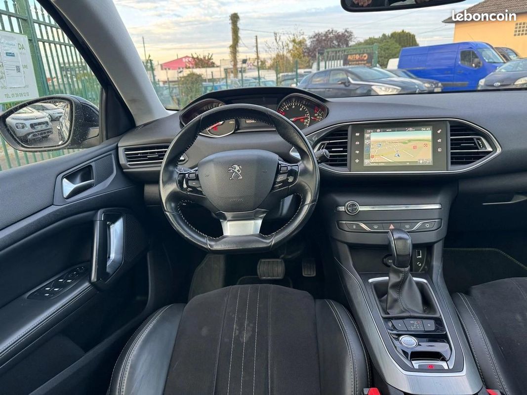 Peugeot 308 II SW 2.0 BLUEHDI 150 S&S FELINE EAT6 (image 8)